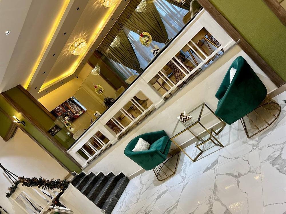 Cyan Hotel Addis-Abeba Extérieur photo