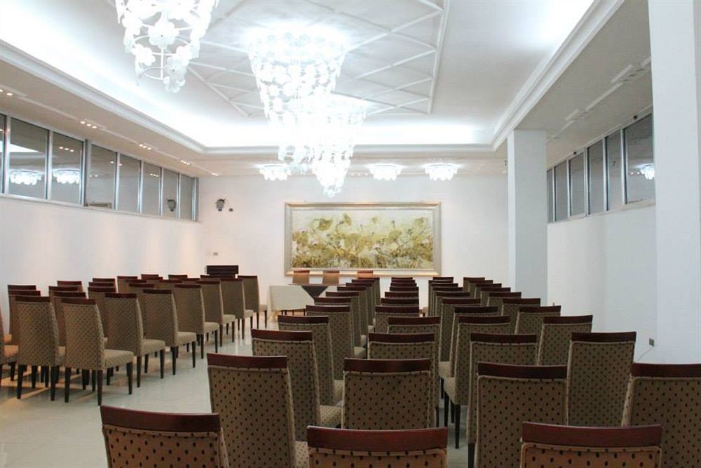 Cyan Hotel Addis-Abeba Extérieur photo