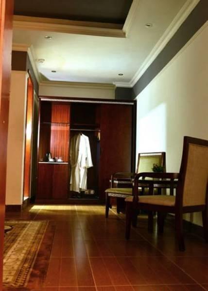 Cyan Hotel Addis-Abeba Extérieur photo