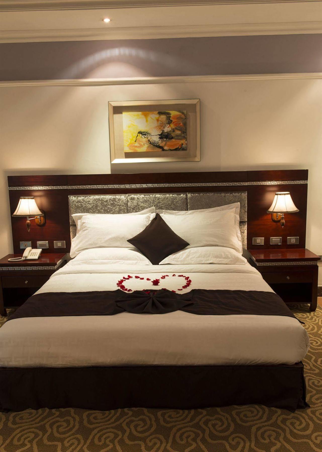 Cyan Hotel Addis-Abeba Extérieur photo